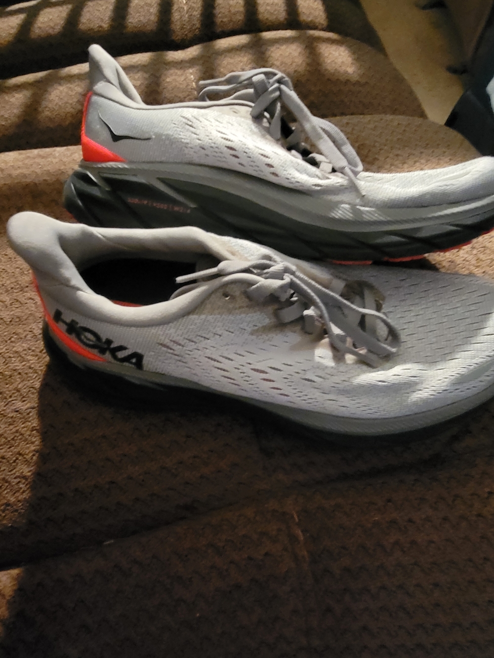 Hoka CLIFTON 8 Women's Light Gray Athletic Shoes with Pink Highlights
